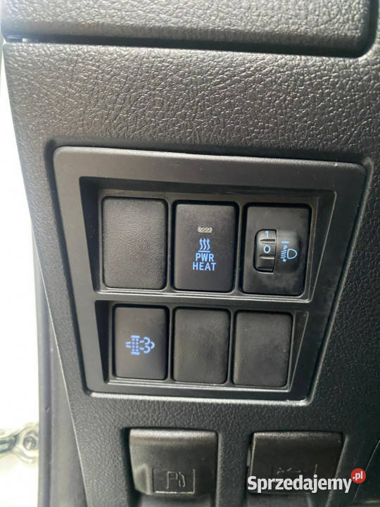 Toyota Hilux vat 23 klimatyzacja niski przebieg pełny VAT Żory