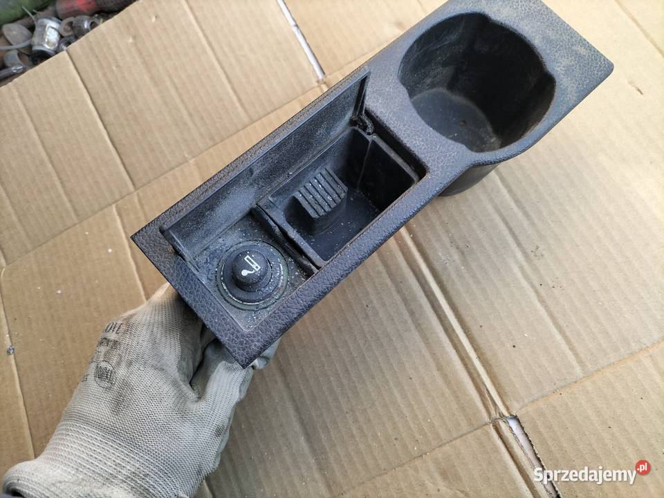FORD MONDEO MK3 POPIELNICZKA ZAPALNICZKA GNIAZDO Kamień-Kolonia
