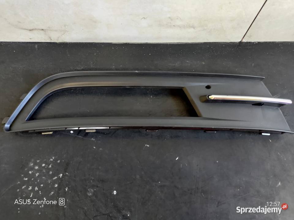 Kratka atrapa zderzaka Prawa VW Passat b8 Złoczew