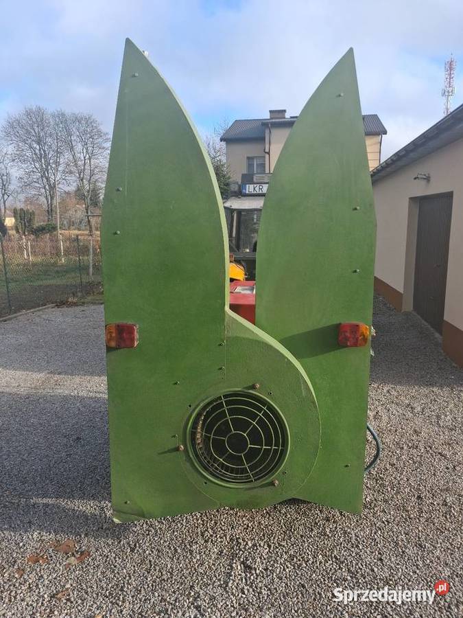 Opryskiwacz sadowniczy tifone 1000l Zadworze