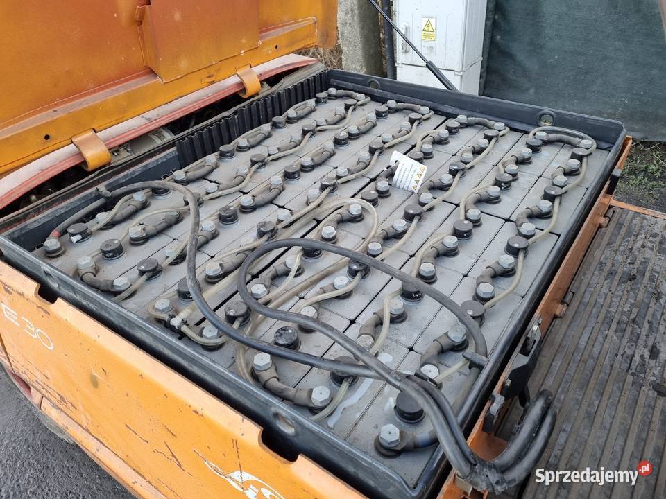 Wózek widłowy Linde E30 elektyczny Lwówek
