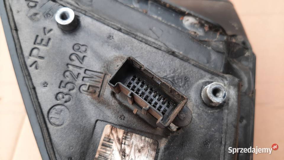 LUSTERKO ZEWNĘTRZE PRAWE VECTRA C 5 PIN LAK Z21A Dębno