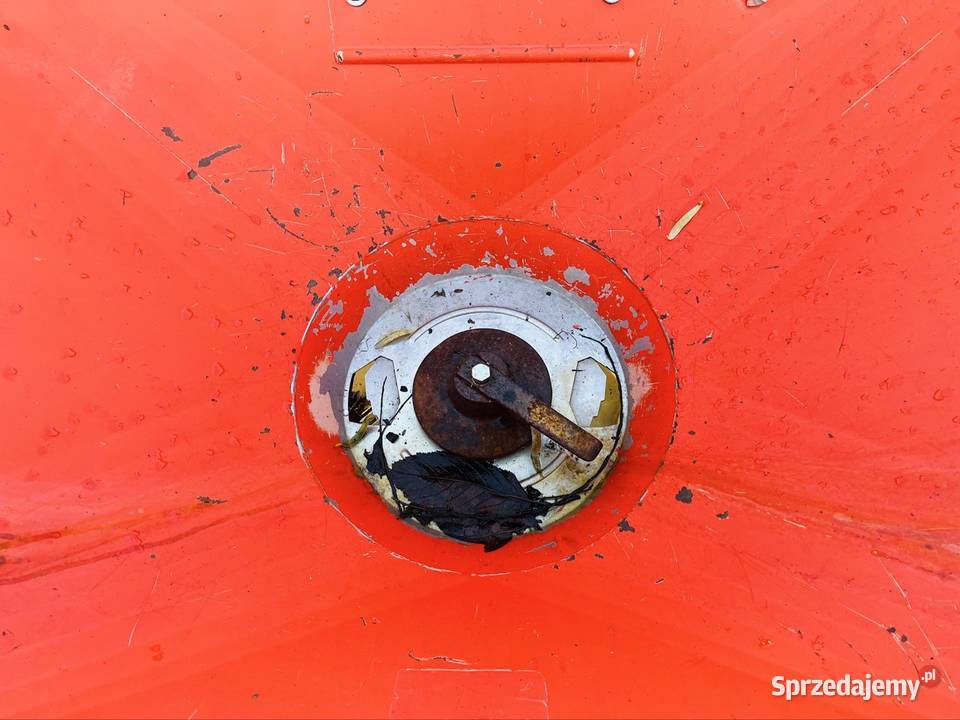 Rozsiewacz nawozów Kuhn Rauch 935 mds Kuhn 732 wielkopolskie Chwałkowo