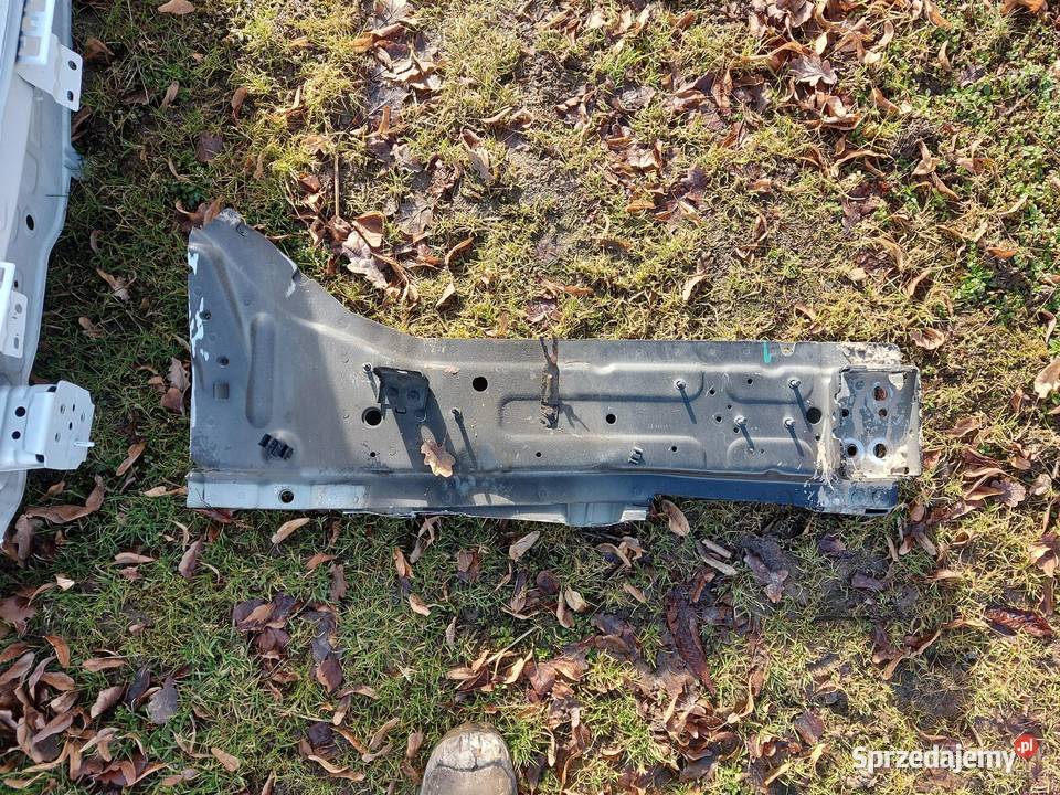 Range Rover VELAR L560 2021r Podłużnica fartuch osobowe sprzedam