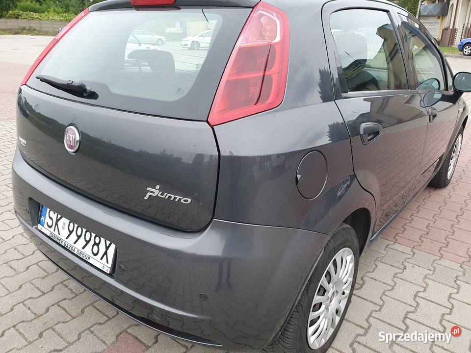 FIAT PUNTO 12 SS 2011r 134 Krajowy Ładny i Pewny Rok produkcji 2011 Katowice
