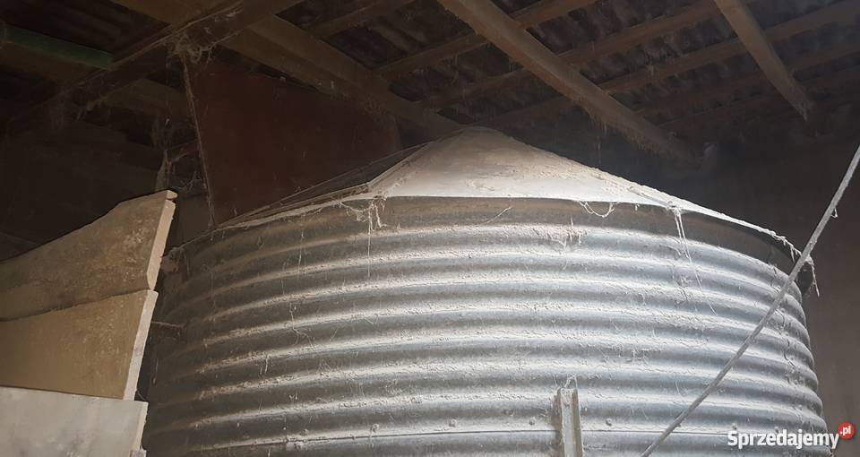 SIlos 18 ton garażowany nowości Gawarzec Dolny sprzedam