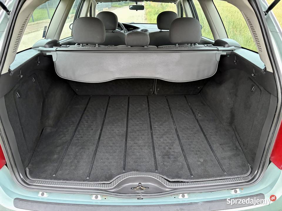 Ford Focus Kombi 16 Benzyna Salon Bezwypadek garażowany mazowieckie Wieliszew