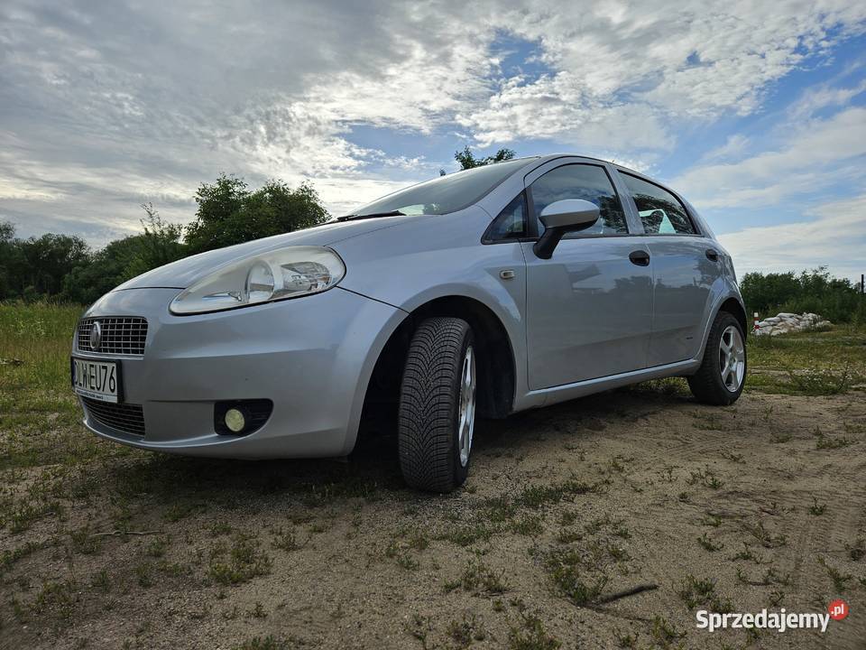 FIAT GRANDE PUNTO 14 BENZYNA 2008 9 300 1400cm3 Bolesławiec