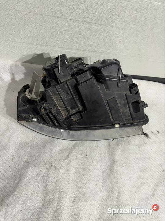 Lampa lewy przód Audi A6 C5 śląskie Jasienica