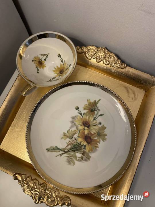 duo śniadaniowe porcelanowe z sygnatura kwiatem Antyki, Sztuka, Kolekcje Kraków
