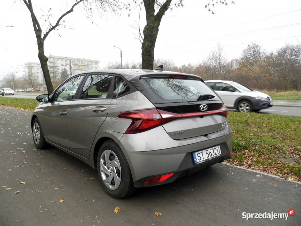 Hyundai i20 12 salon polska III 2020 lakier metallic Łódź