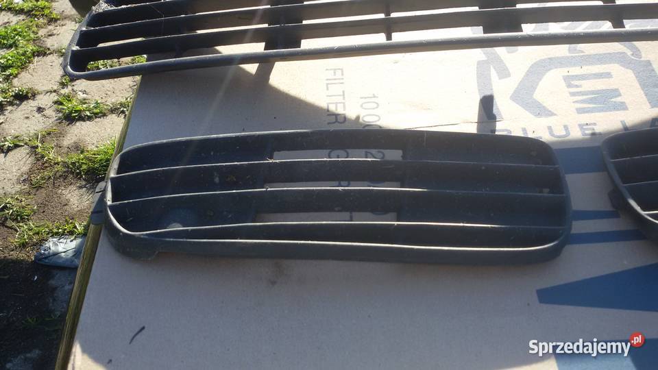 kratki przednie zderzaka audi 80b4