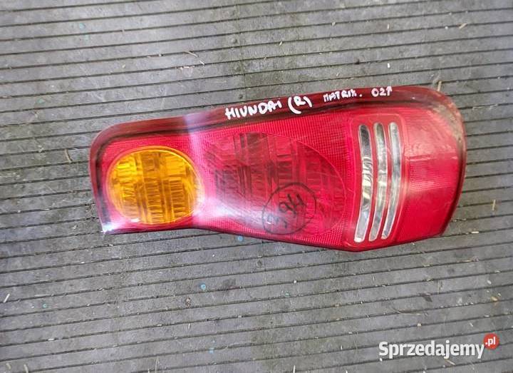 Hyundai Matrix lampa tył prawa 2002 2003 Byków