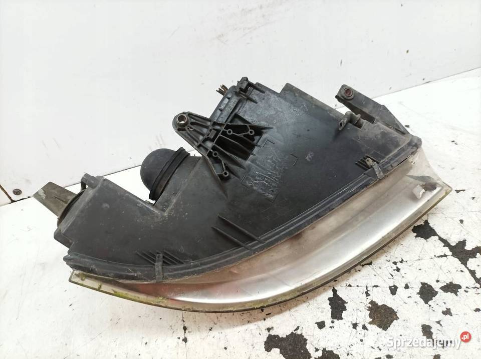 LAMPA PRZÓD LEWA EU LIFT FL VW Volkswagen Passat