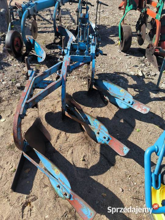 Lekki pług Fiskars 3 skibowy Overum Kverneland