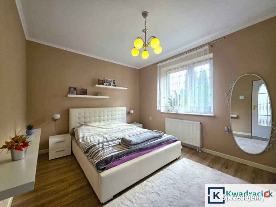 sprzedaży domu wolnostojącego 160m2 Zahutyń mieszkalny