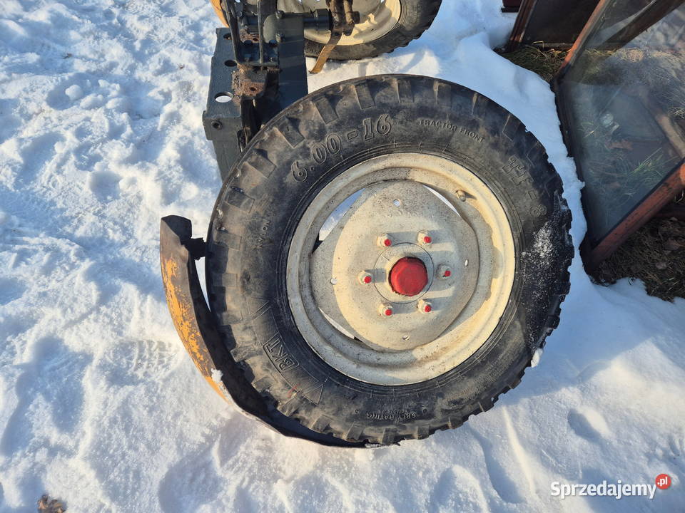 Przednia oś Ursus C330 kołyska koła błotniki Bucze sprzedam