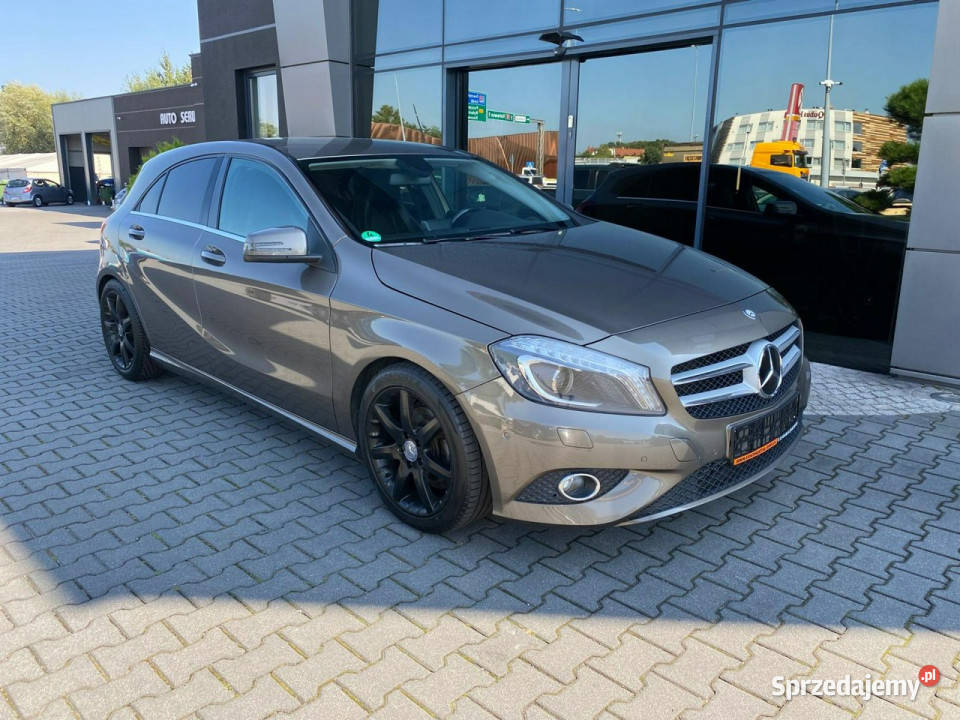 Mercedes A 180 LED BiXenon manual navi PDC podgrzewane fotele Żory