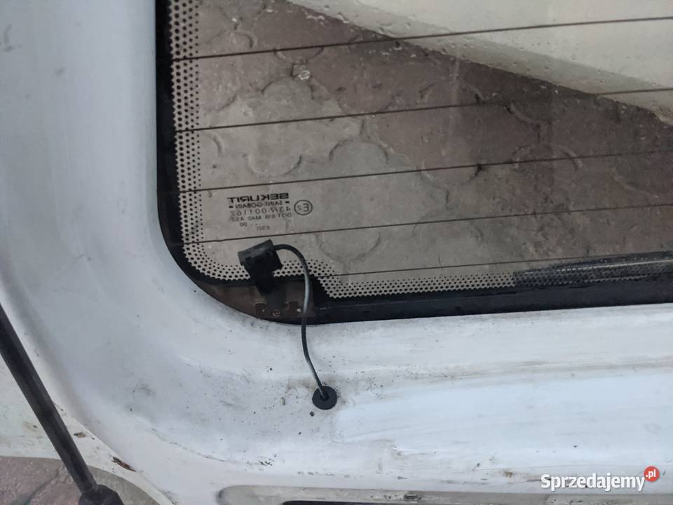 Polonez Kombi klapa tyl kpmpletna kratka Stalowa Wola