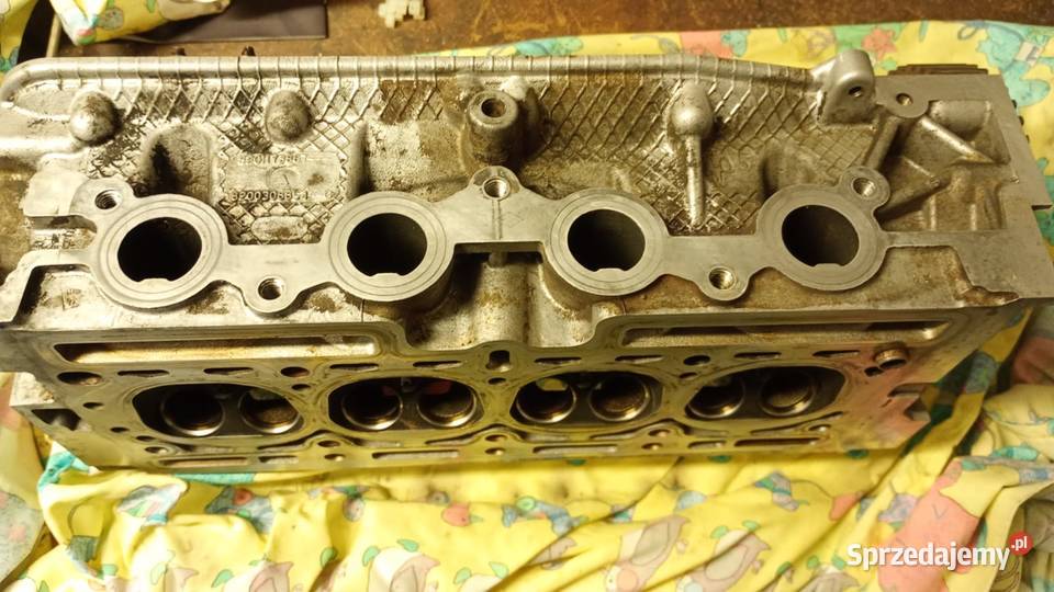 Głowica Dacia sandero 12 16v D4F 734 osobowe Porąbka