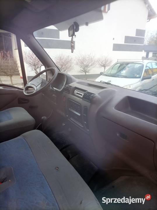 Sprzedam busa 99KM Renault Renault Jędrzejów