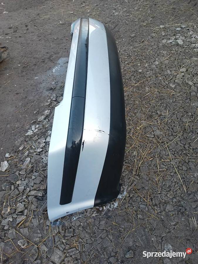 Volkswagen Passat B5 tylny zderzak LB7Z 110KM