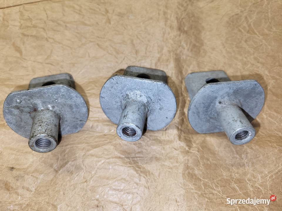 Wartburg 353 Nowe mocowanie uchwyt karoseria do Piaseczno