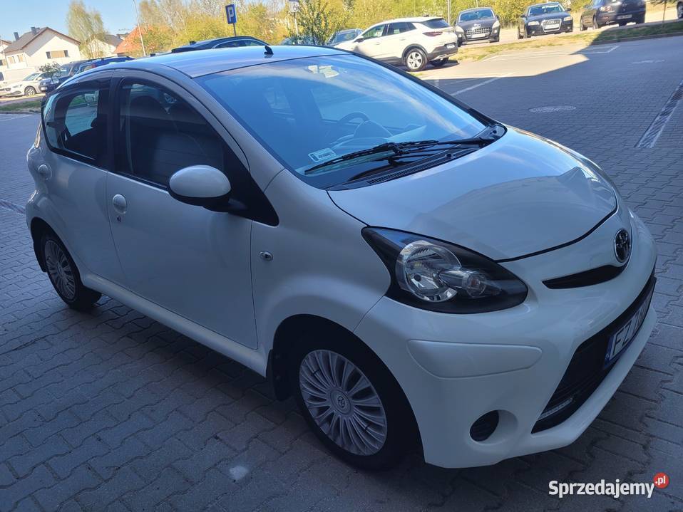 Toyota Aygo 2012 10 VVTI 68 Benzyna Niski Motoryzacja Zielona Góra