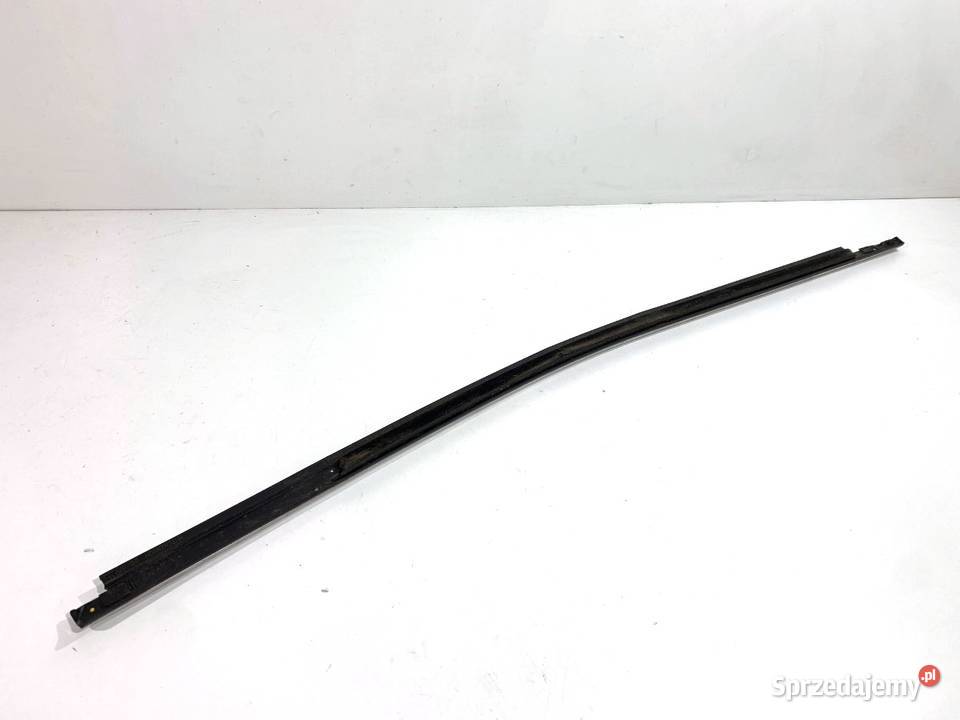 LISTWA ZGARNIAJĄCA TYŁ PRAWY RENAULT CLIO V