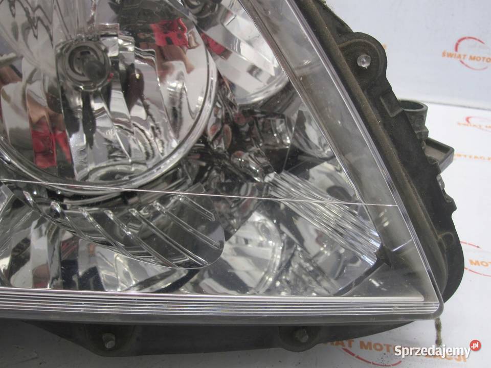 MERCEDES C KLASA S204 W204 10r Lampa prawy przód osobowe Kielce