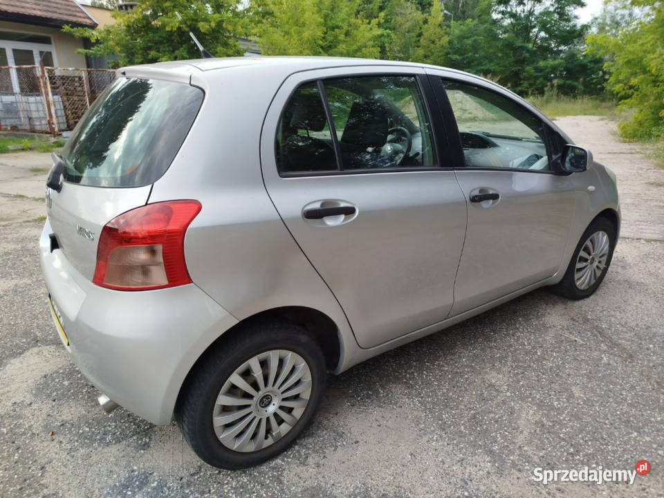 Toyota Yaris 5 drzwi KLIMA MROZI BENZYNA Toruń