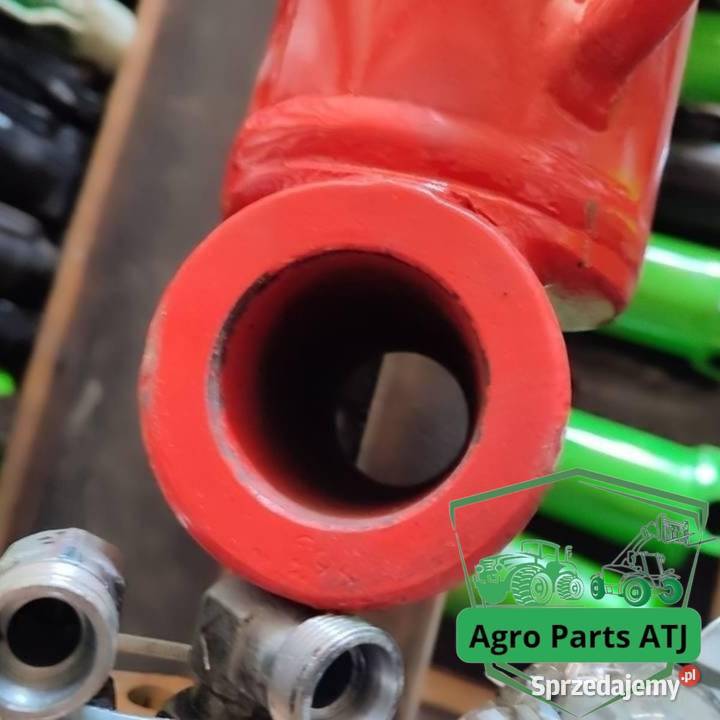 Siłownik hydrauliczny wysuwu ramienia MANITOU Ciechanowiec sprzedam
