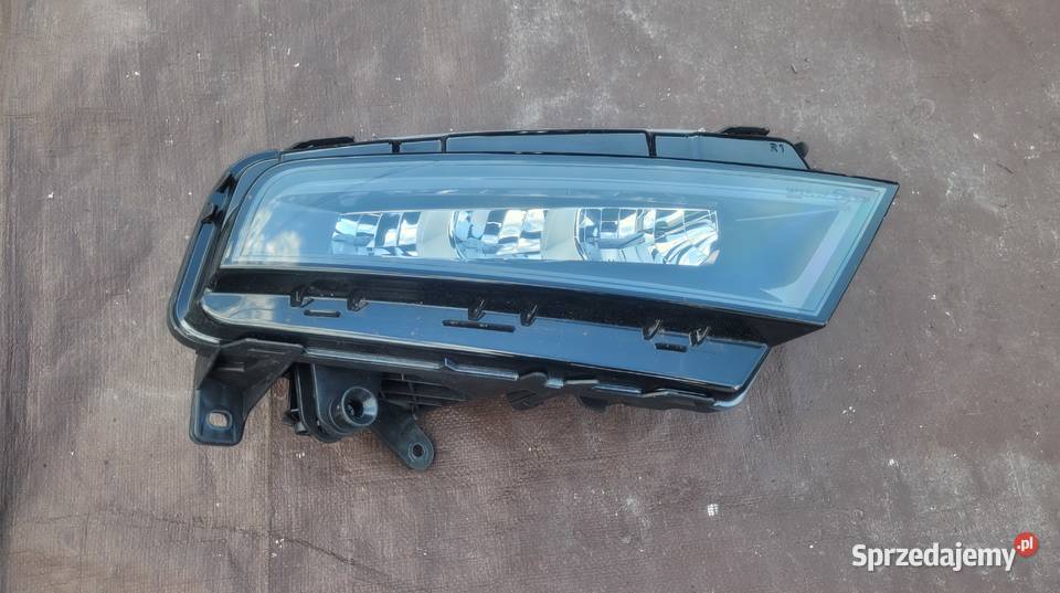 SEAT ATECA HALOGEN LED PRAWY PRZOD 575941700