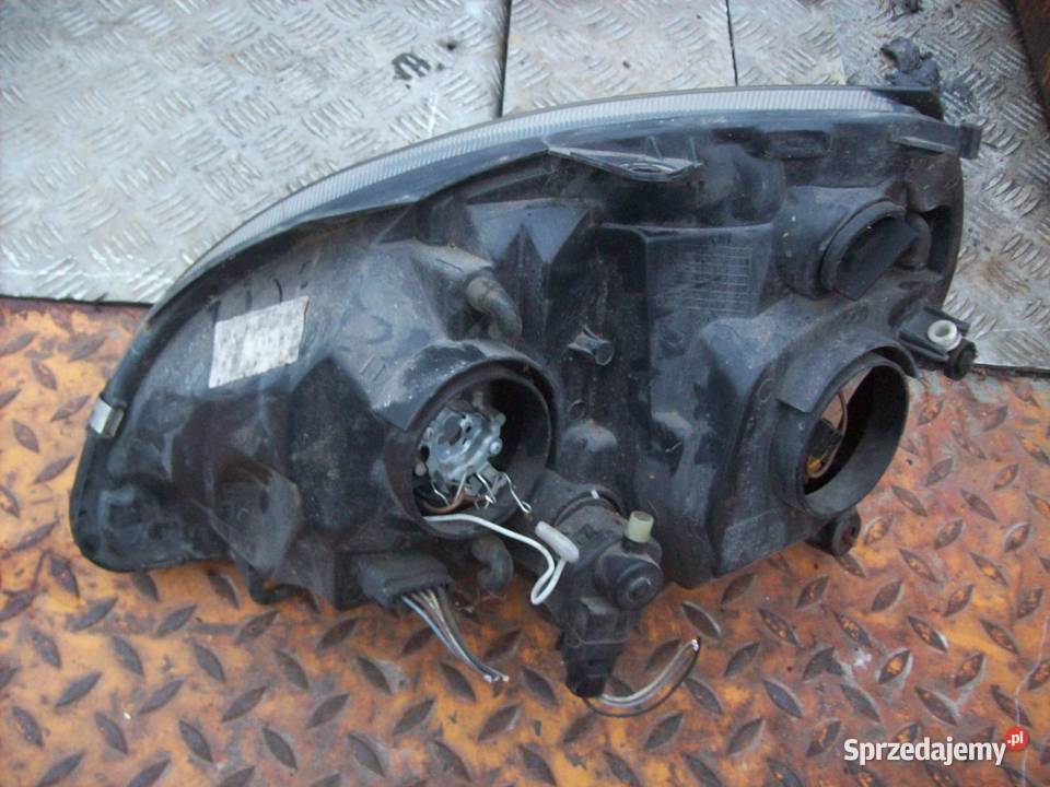 Clio II Lampa przod przednia prawa lewa TYC Lampy przednie Części samochodowe sprzedam