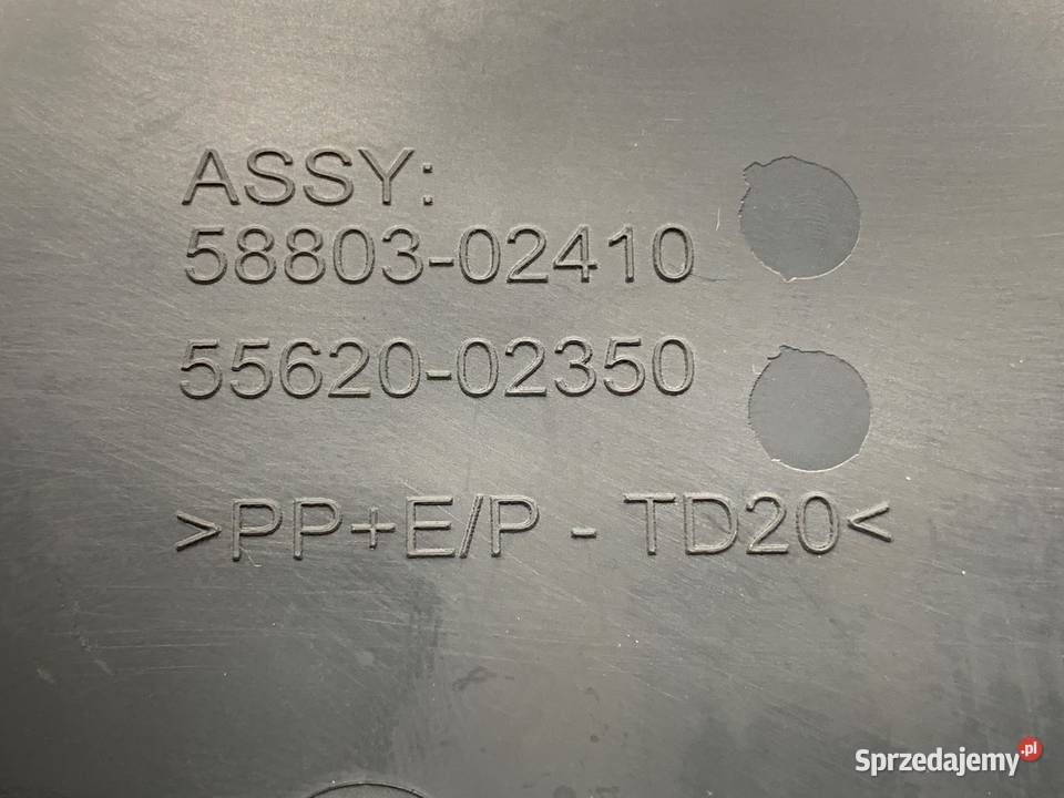 UCHWYT NA NAPOJE TOYOTA COROLLA E21 5880302410 osobowe podkarpackie