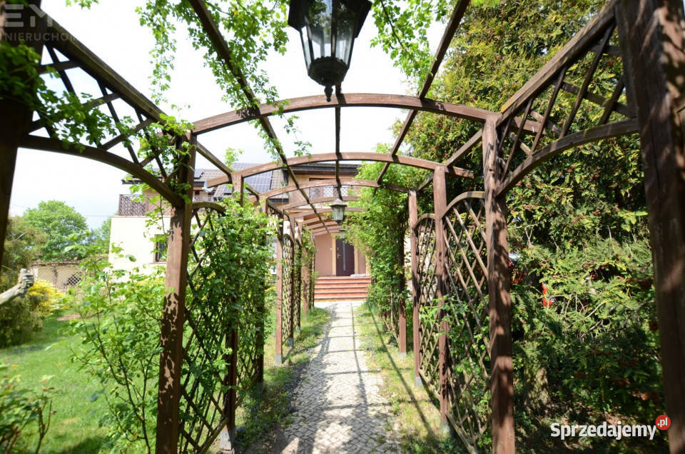 Dom wolnostojący Rogowo 260m2