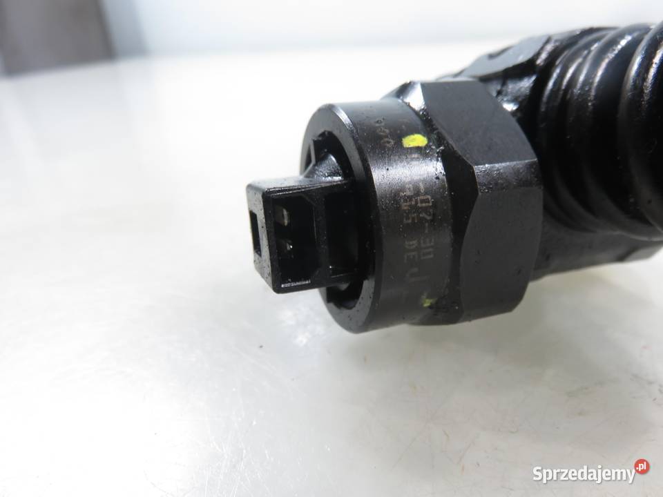 POMPOWTRYSKIWACZ AUDI A4 B5 19 TDI 038130073F