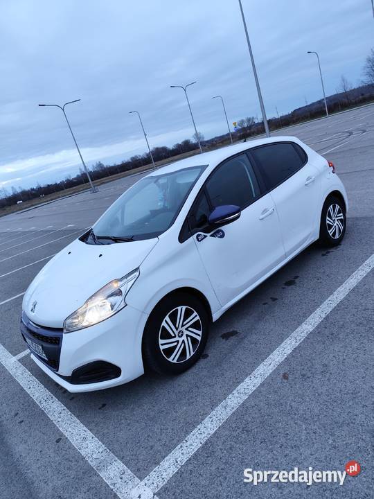 Peugeot 208 10 benzyna nowy rozrząd ABS podkarpackie Tarnobrzeg