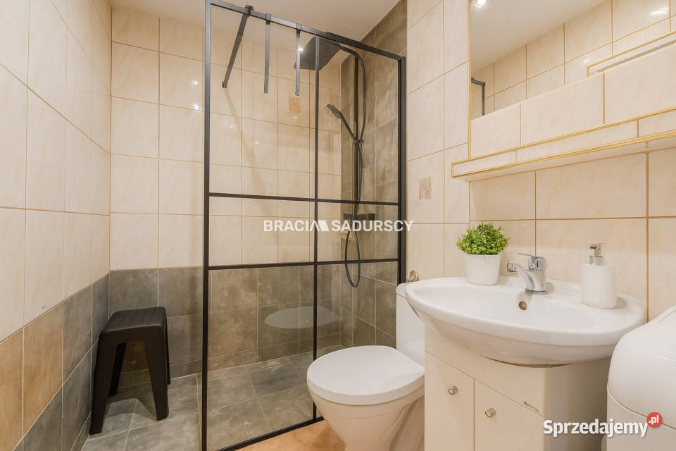 Mieszkanie Kraków os Oświecenia 5383m2 blok