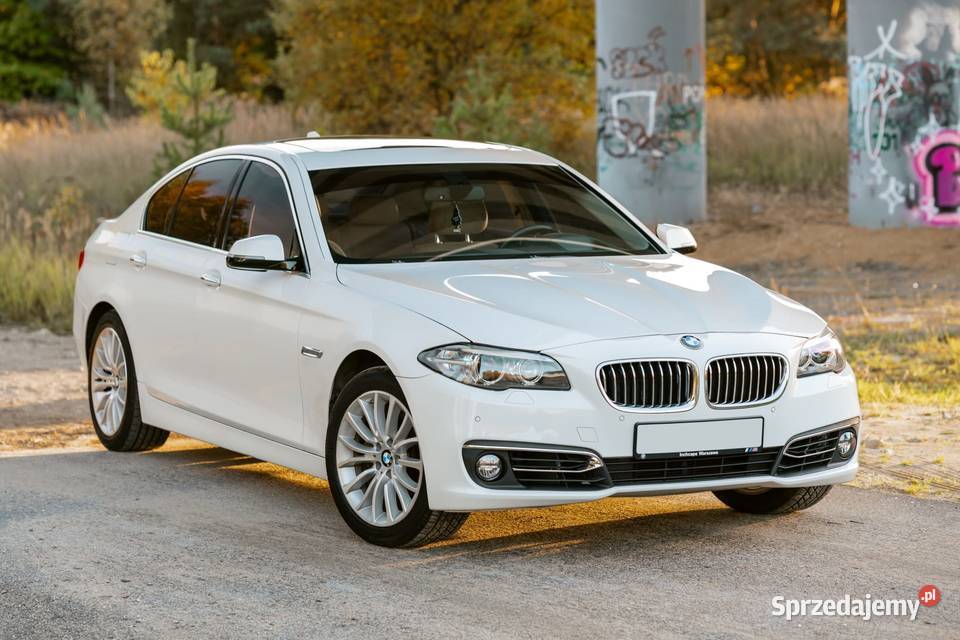 BMW F10 Seria 5 528i xDrive Rok produkcji 2015 Warszawa