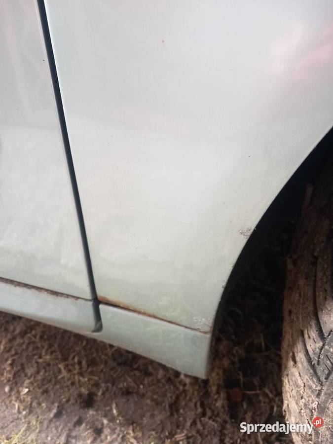 Błotniki prawy audi a4 b7 sprzedam