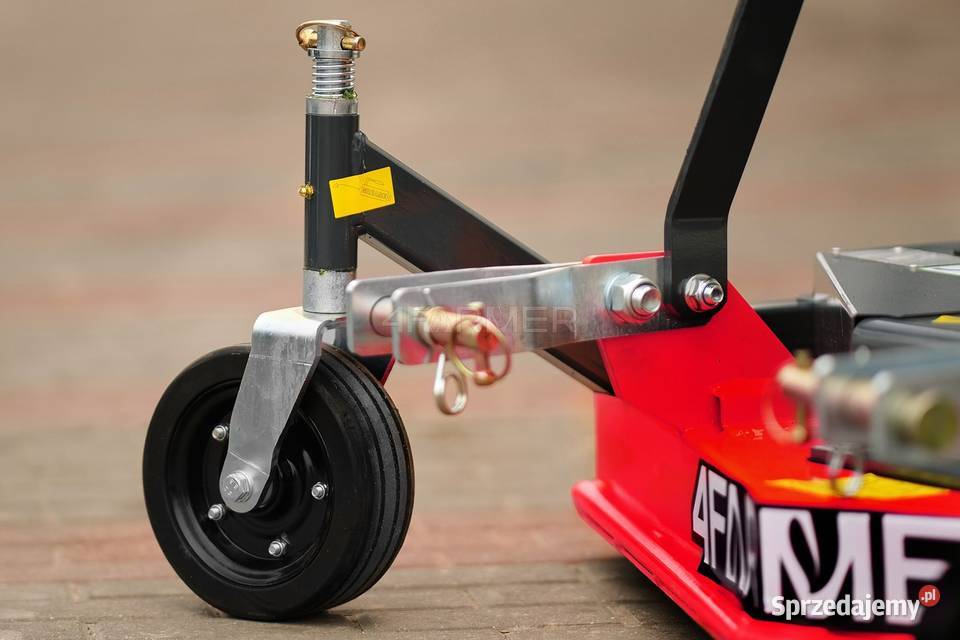 Kosiarka pielęgnacyjna FMK 120 4FARMER czerwona nieuszkodzony Tajęcina