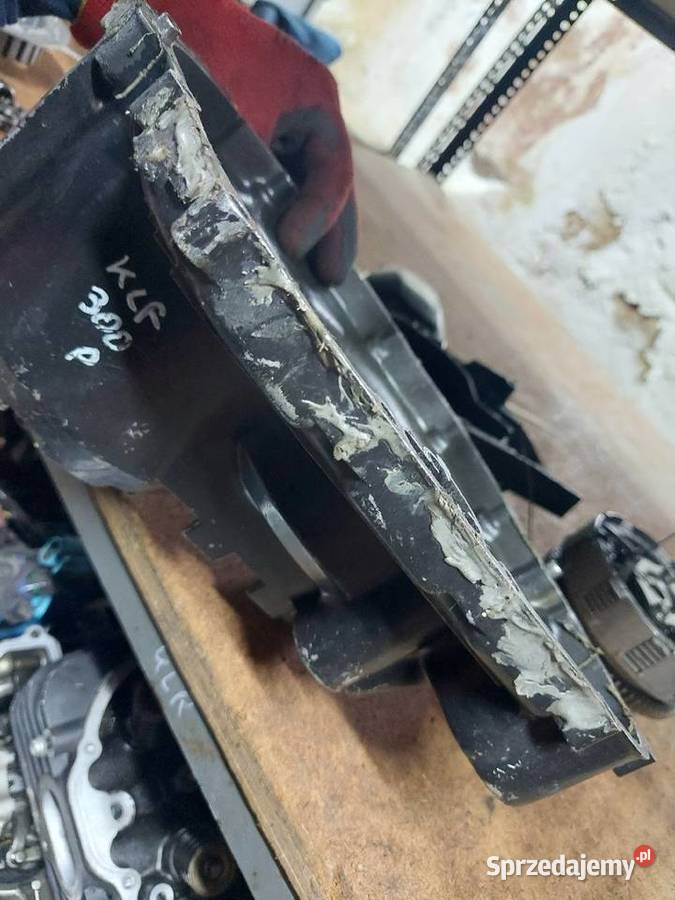 Kawasaki klf 300 pokrywa dekiel sprzęgła prawy Jelenia Góra
