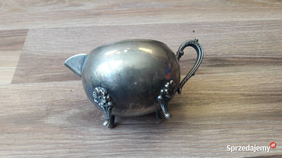 Ładny zdobiony mlecznik plater sprzedam