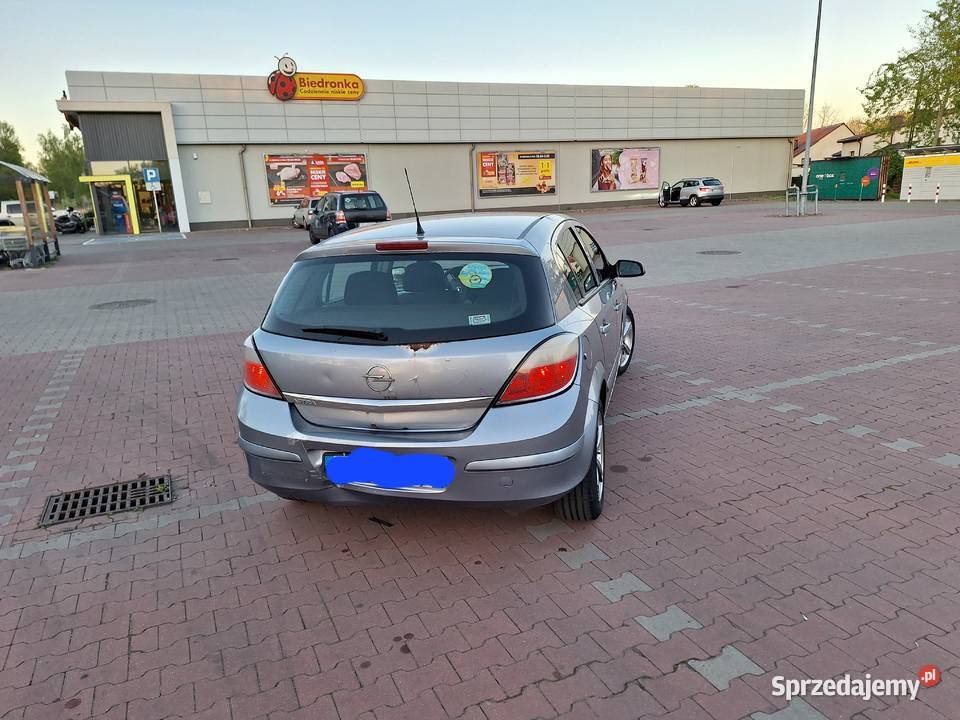 Sprzedam opla astra h 14 benzyna Astra Zabrze