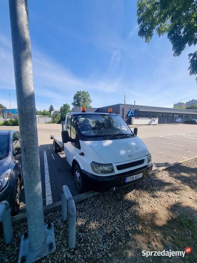 Laweta ford Transit 24d bliźniak Rok produkcji 2004 Motoryzacja