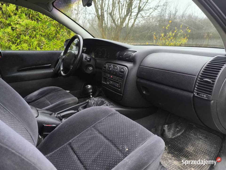 opel omega b w jednych rękach 20 lat Rok produkcji 1998 Radom sprzedam
