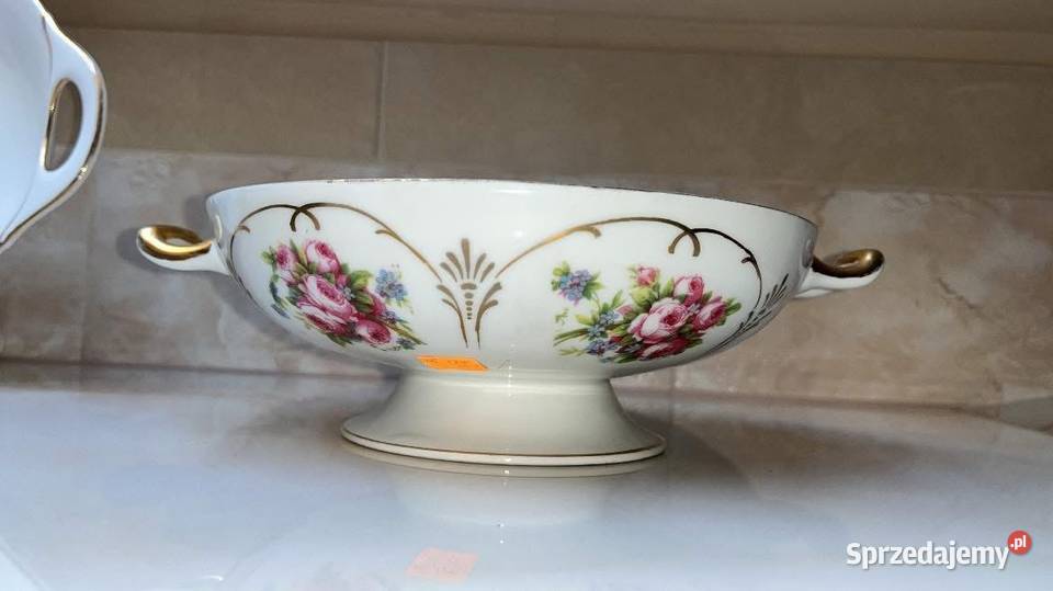 Patera różyczki w złotych kasetonach wewnątrz i Porcelana i szkło