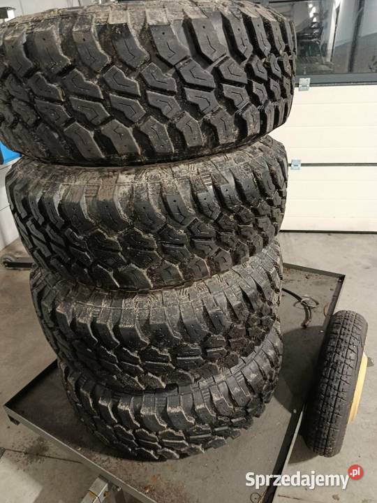 Opony Tomket 31x115x15 mazowieckie Sobolew sprzedam