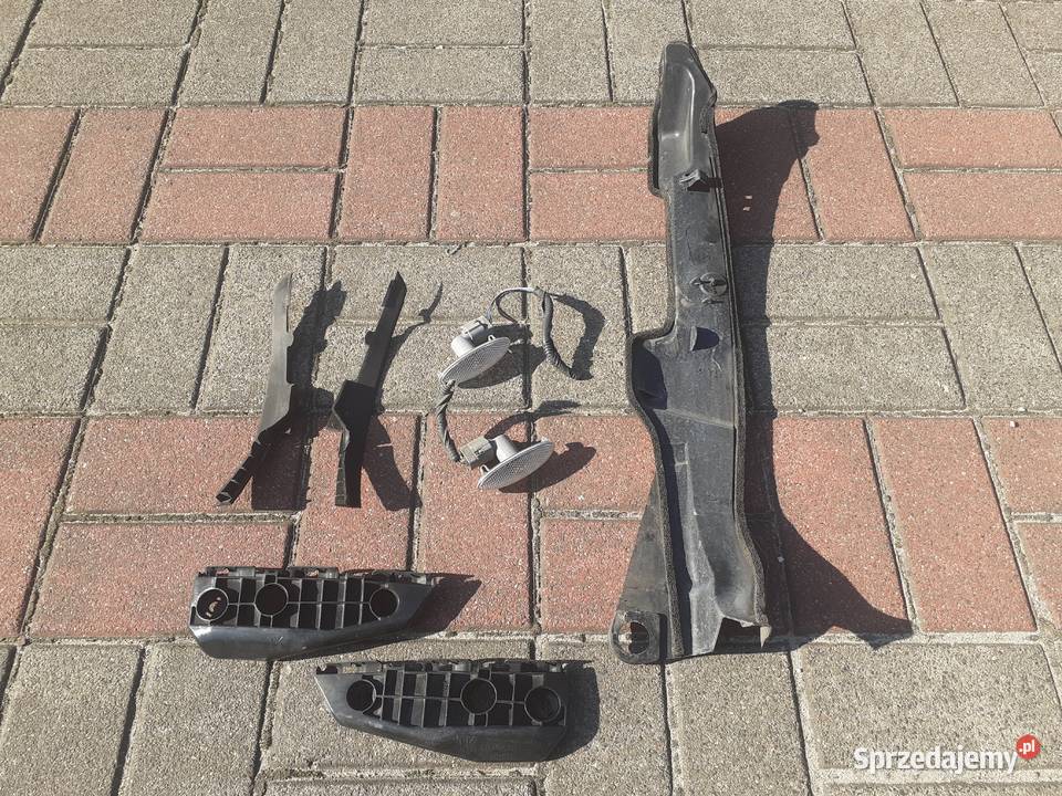 Toyota Auris l Ślizgi zderaka przód zderzaki Legionowo